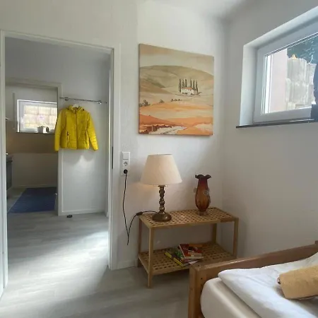 דירה 2 Schlafzimmer Apartment, Kueche U Terrasse In Freiburg פרייבורג